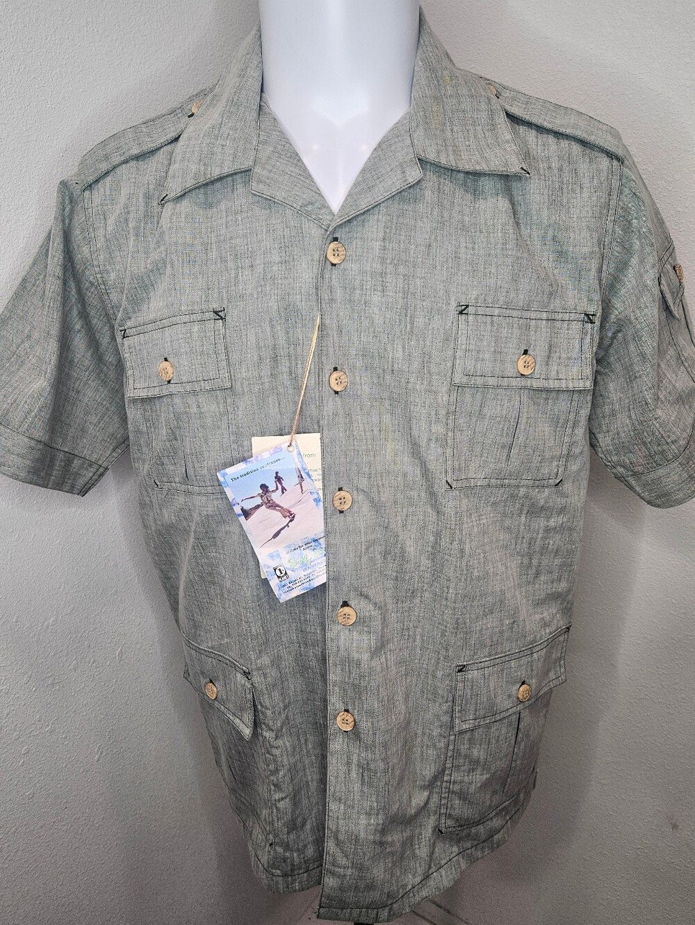 NWT Surf Line Hawaii Button Short Men's Large